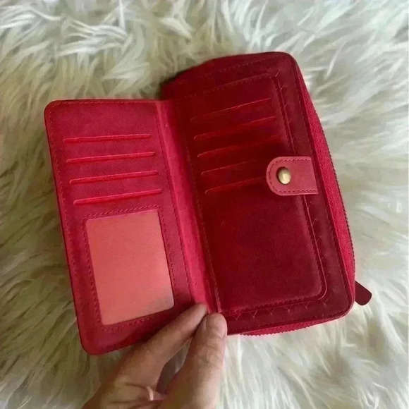 Red Pola Zip Leather Wallet Cross-hatched Leather - Picture 8 of 9